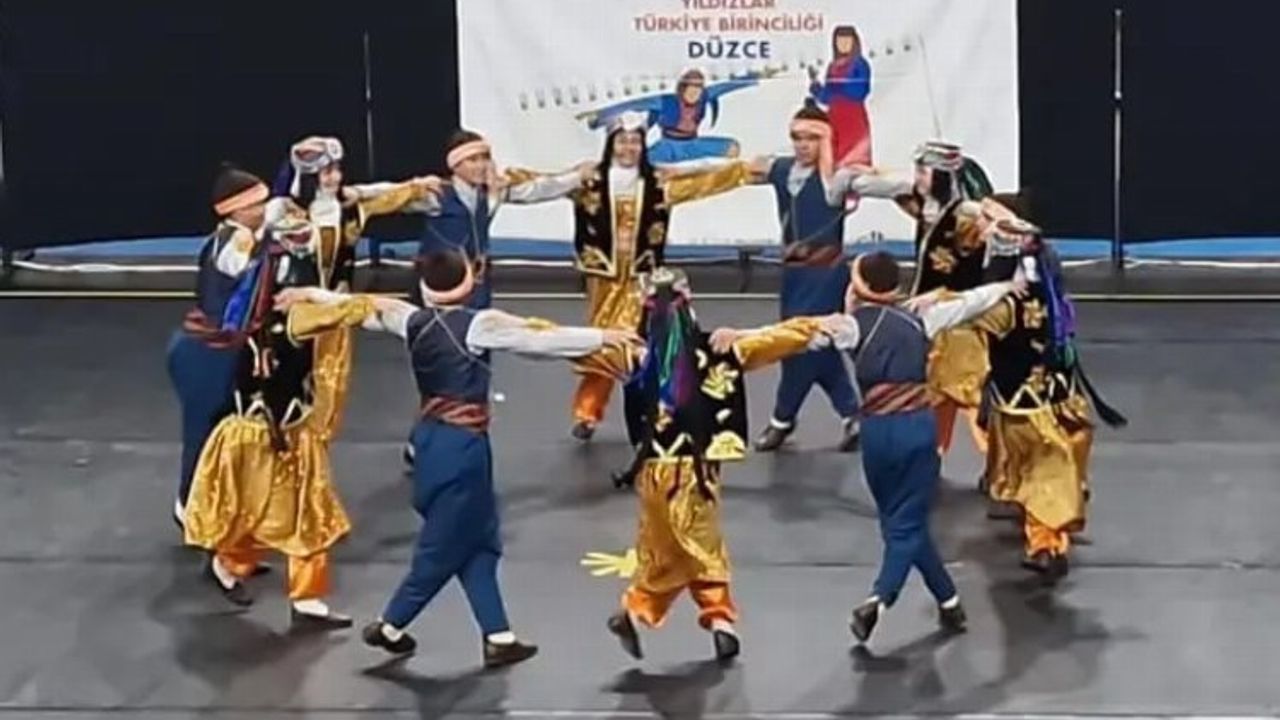 Bingöl'de Turgut Özal Ortaokulu Türkiye 2.'si oldu