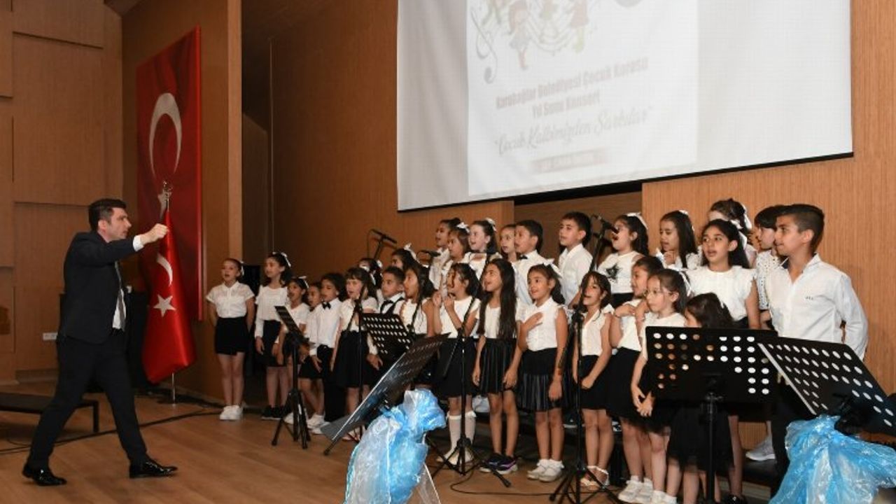Karabağlar'da Çocuk Korosu'ndan ilk konser