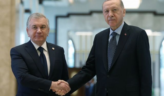 Cumhurbaşkanı Erdoğan'dan Özbekistanlı mevkidaşına tebrik