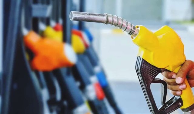 Küresel Petrol Tüketimi Rekor Kırdı, Türkiye'de Akaryakıt Fiyatlarına Zam Bekleniyor