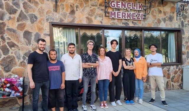 Malatya'da Gençlik Merkezi öğrencilerinden YKS başarısı